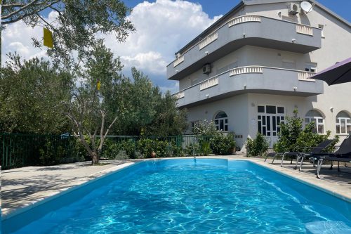 poool_neu_10_2024_02